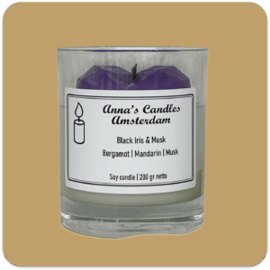 Scented Candle Black Iris & Musk